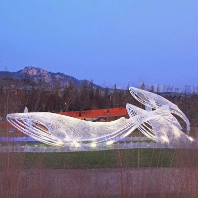 不锈钢镂空鲸鱼雕塑异形景观造型小品摆件