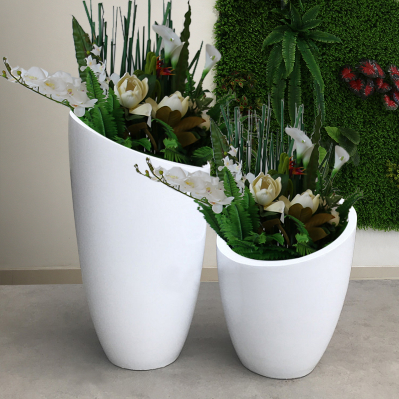 玻璃钢景观花盆不可替代的装饰作用!
