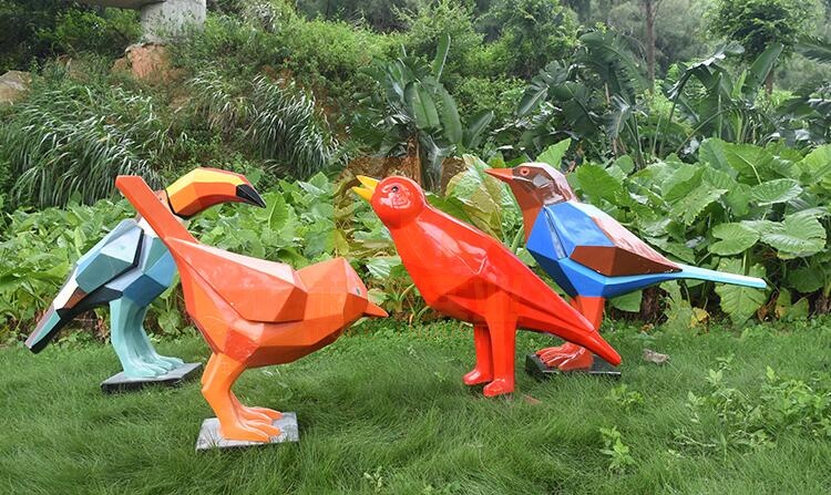 玻璃钢园林块面鸟雕塑，园林中心主题包装！