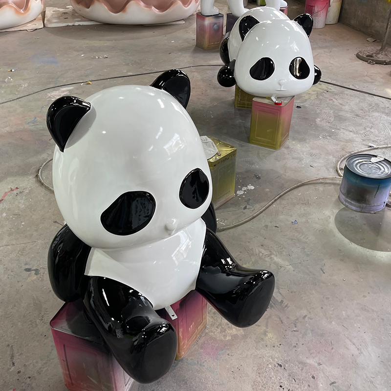玻璃钢熊猫雕塑卡通户外景观形象小品摆件 玻璃钢熊猫雕塑卡通户外景观形象小品摆件