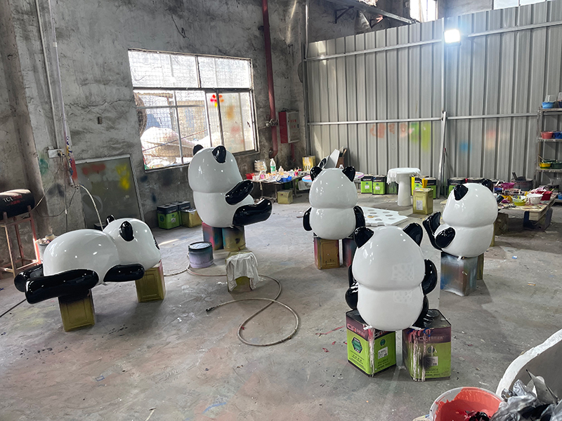 玻璃钢熊猫雕塑卡通户外景观形象小品摆件 玻璃钢熊猫雕塑卡通户外景观形象小品摆件